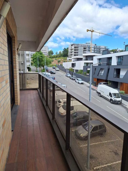 T2 Zona Residencial com acessos rápidos
