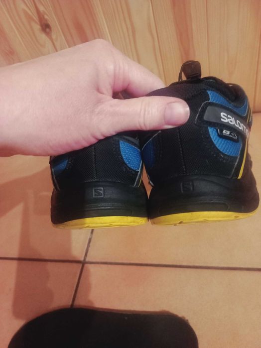 Salomon кросівки