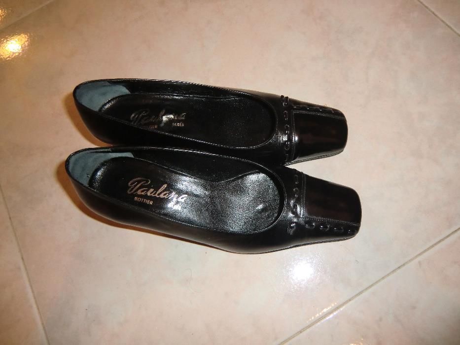 New black shoes, size 37