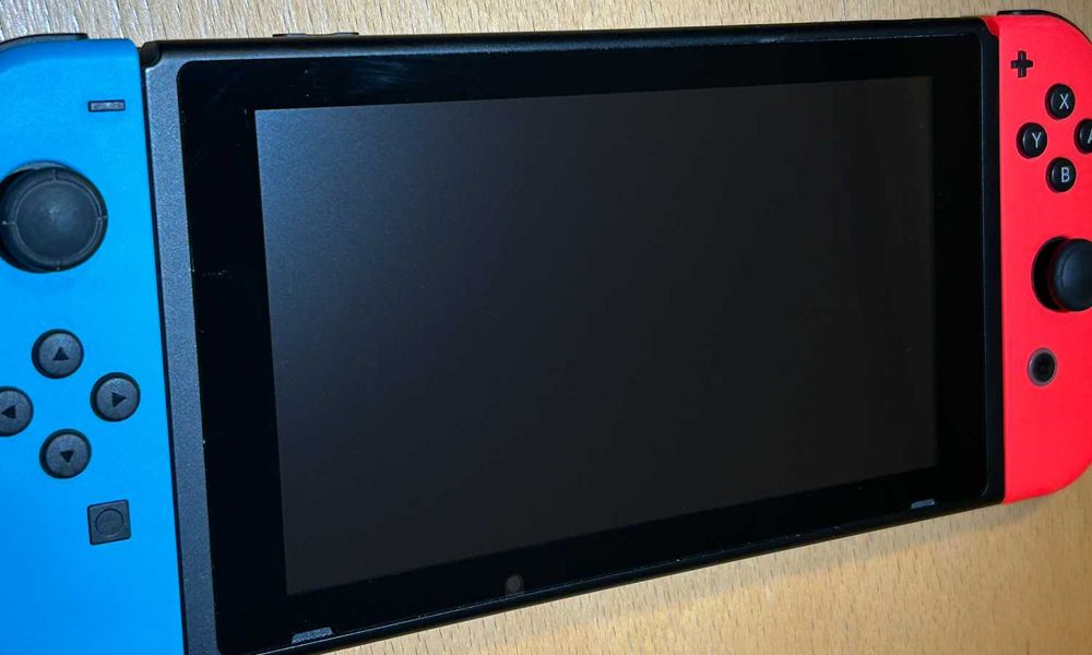 Nintendo Switch V2 — idealny stan, komplet