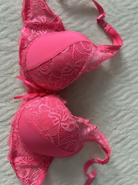 Biustonosz 75C różowy