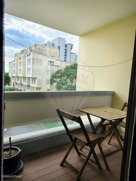 Apartamento T1 para arrendamento