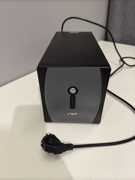 Безперебійник FSP EP 1000