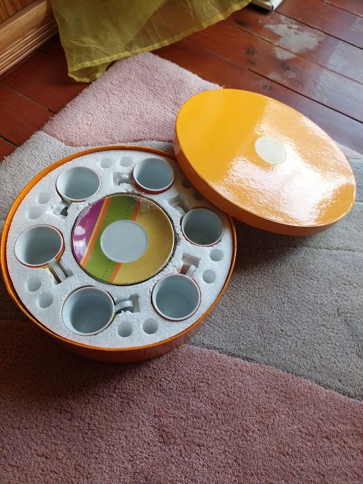 Serviço de café  a estrear