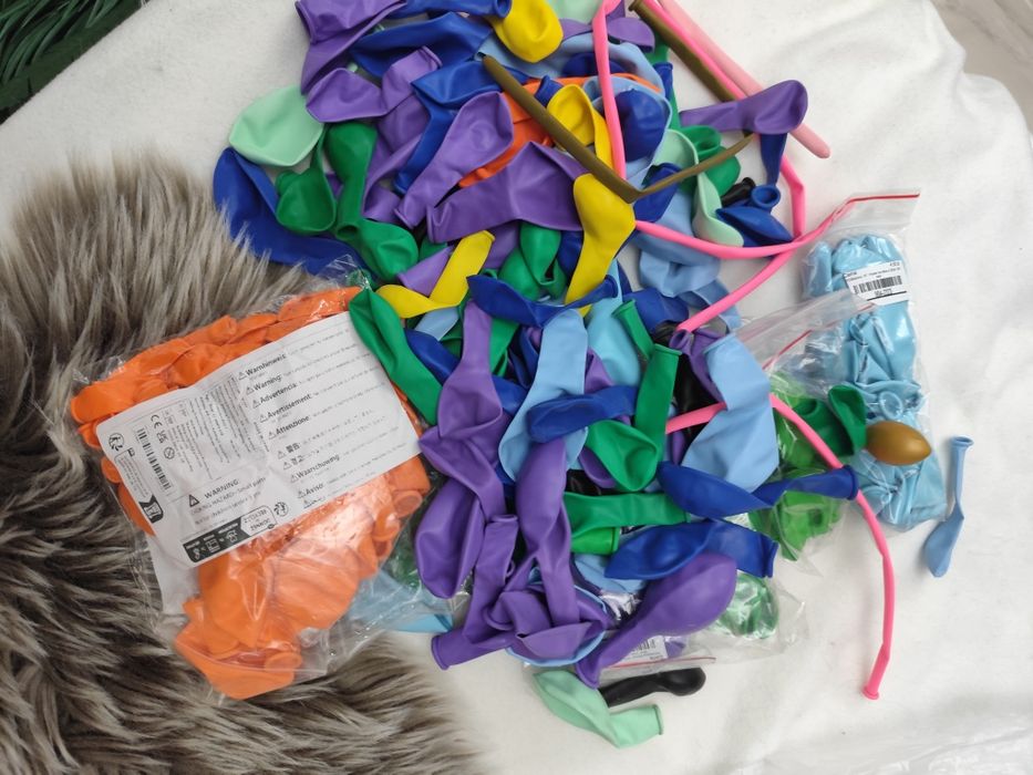 Hawajskie gadżety na imprezę w stylu hawajskim +kolorowe balony gratis