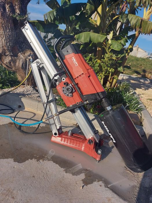 Perfuração carotagem carotes( Furos) aberturas em betão armado