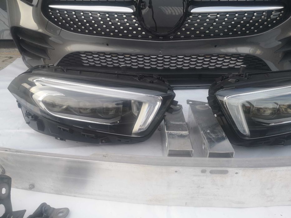 Frente Completa w176/177Mercedes A class w176/177 Faróis Traseiros Led