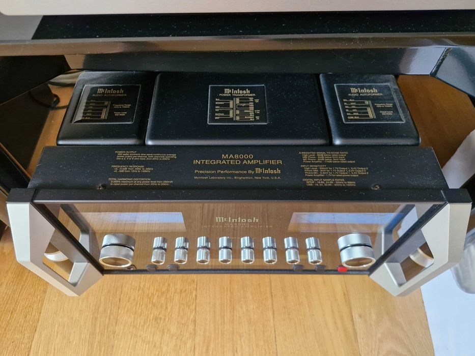 McIntosh MA8000 – Referência High-End Americana – Estado de Coleção