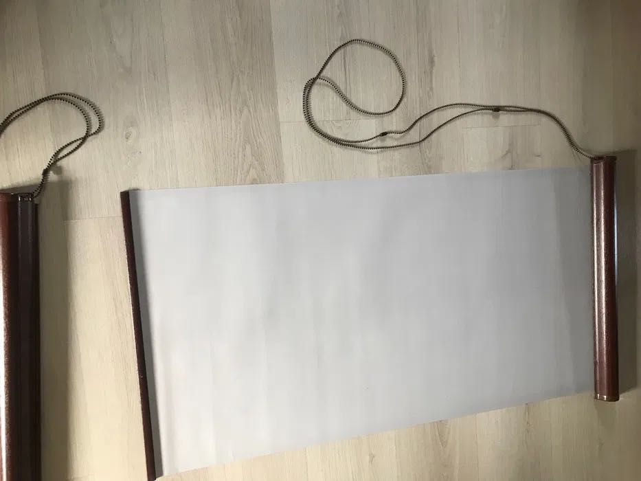 Roleta wewnętrzna materiałowa w kasecie