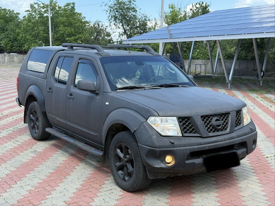 Продам Nissan Navara 4x4 лівий руль