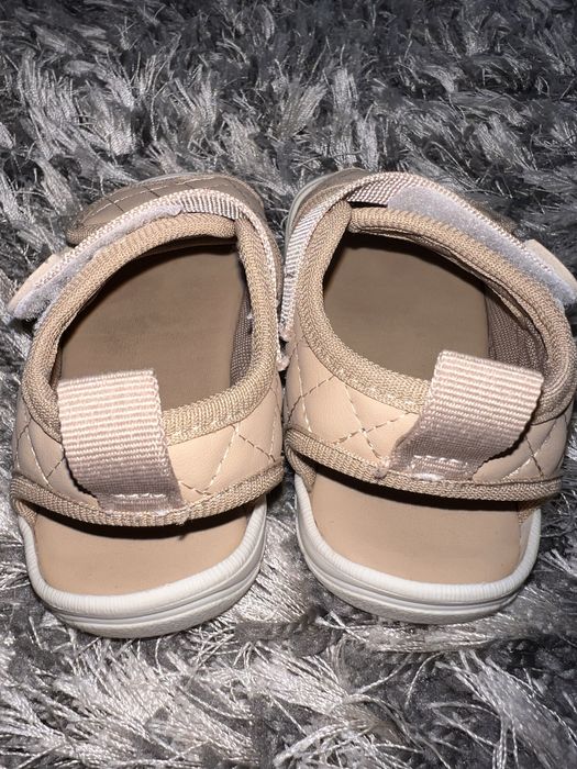 Босоніжки 22 розмір