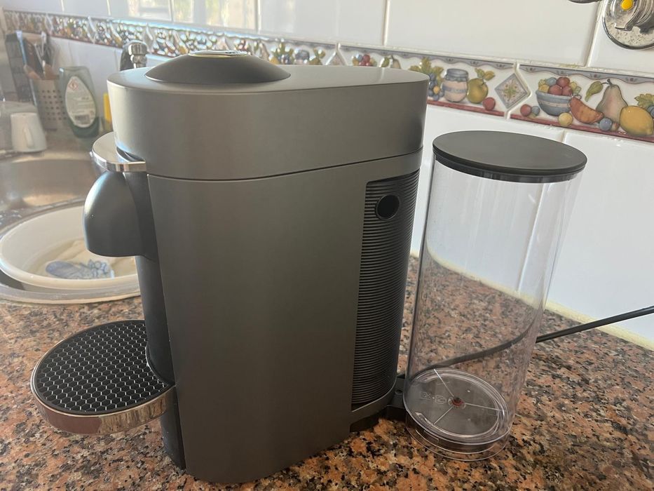 Nespresso VertuoPlus Deluxe -Prata