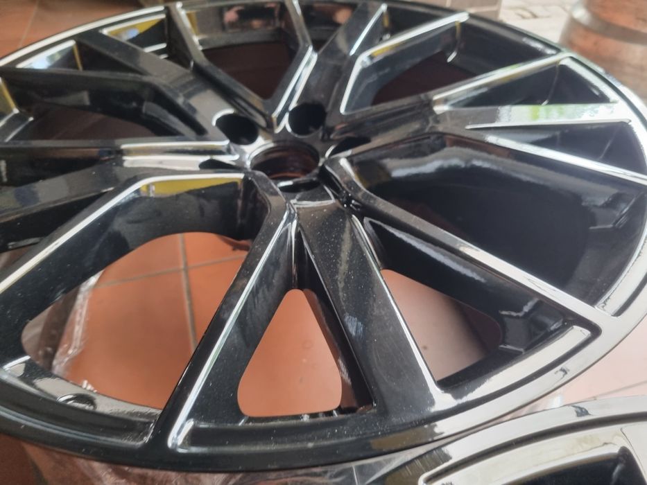 Alufelgi Audi Q7  jak nowe  21 cali oryginał  Black