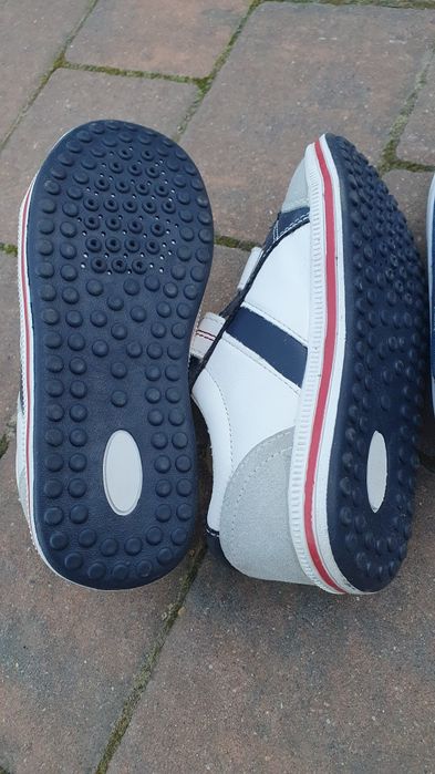Buty dziecięce, korki, trampki rozmiar 30