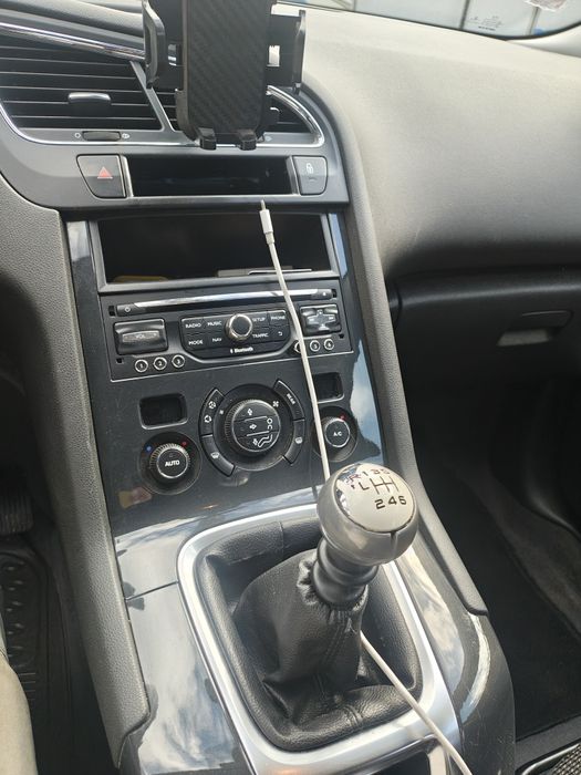 Peugeot 5008 - 7 lugares — photo 4