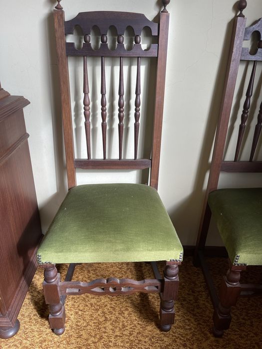 Mesa de jantar 6 a 8 lugares - muito bom estado