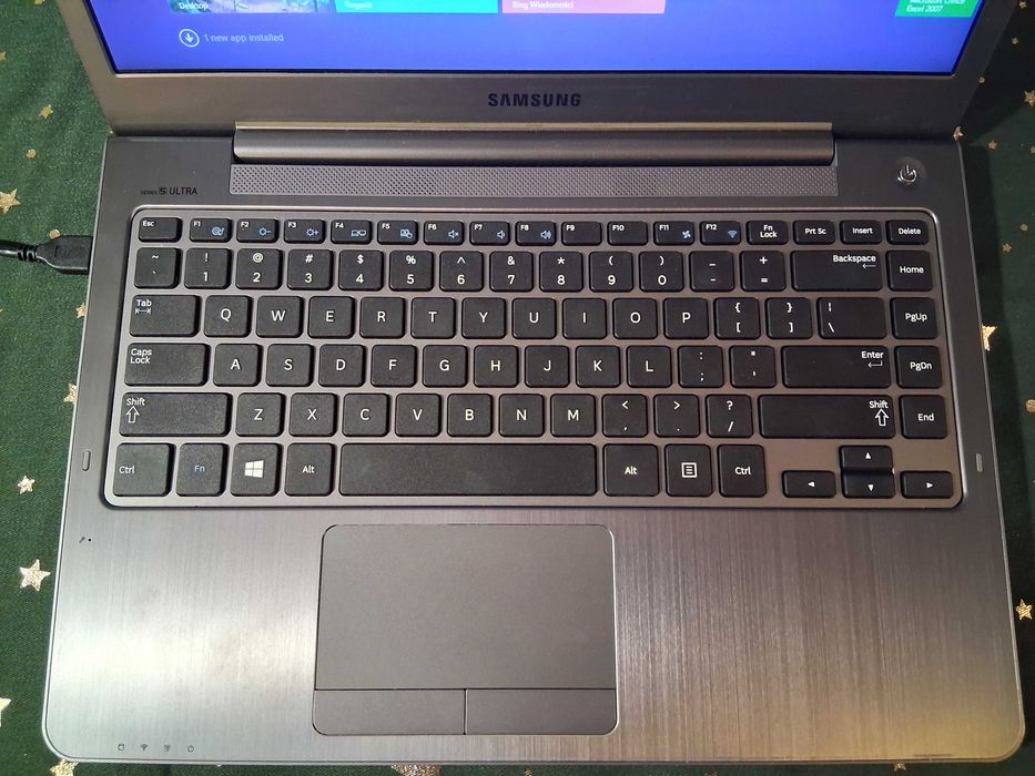 Laptop Samsung 14'' Intel Core i5-3210M 8GB 750 GB Windows 8.1 używany