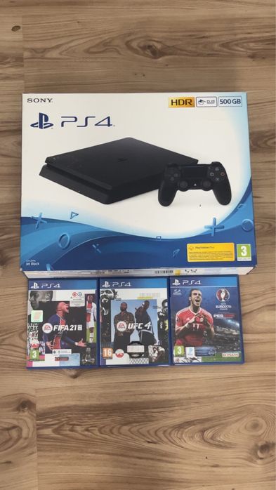 Konsola Ps4 slim