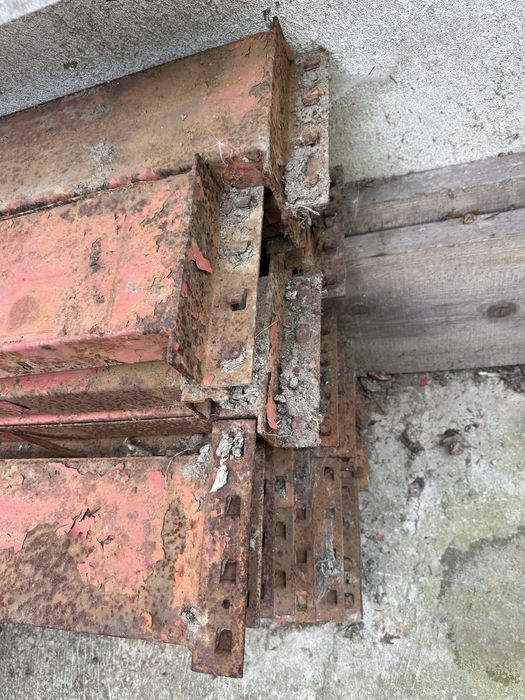 Regal magazynowy poprxeczki