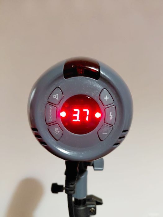 Kit flash de estúdio Metz