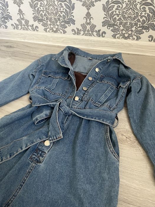 Джинсовий комбінезон