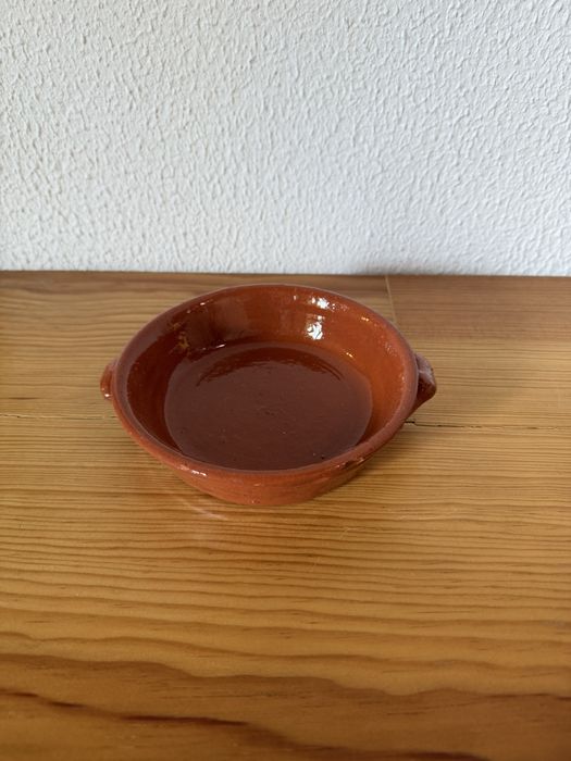 Taça terracota 13,5cm diâmetro.