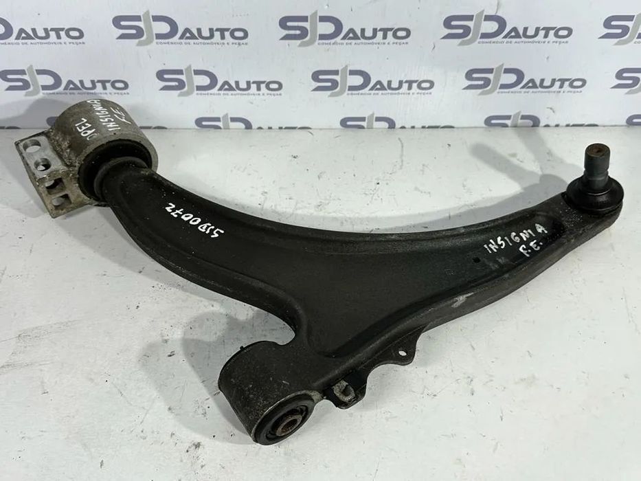 Braço Suspensão Frente Direito / Esquerdo - Opel Insignia