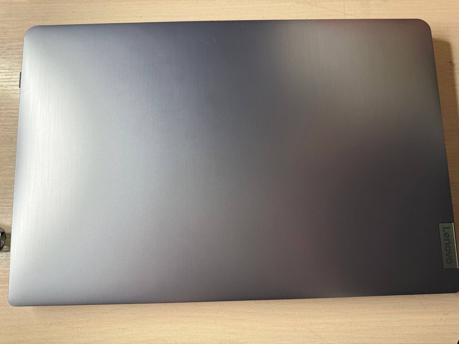 Lenovo IdeaPad 3 / Core i5 12gen / 16GB RAM / SSD 512GB/