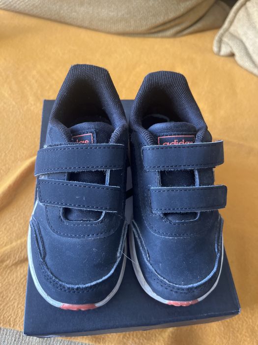 Buty adidas r. 25 wiosna/jesien