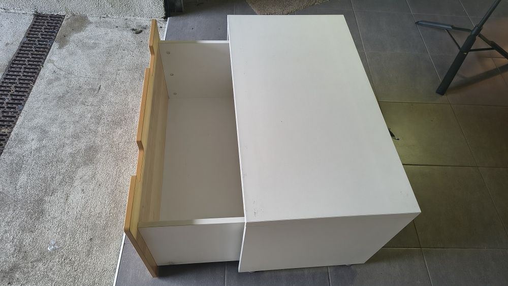 Komoda na kółkach z IKEA Stuva