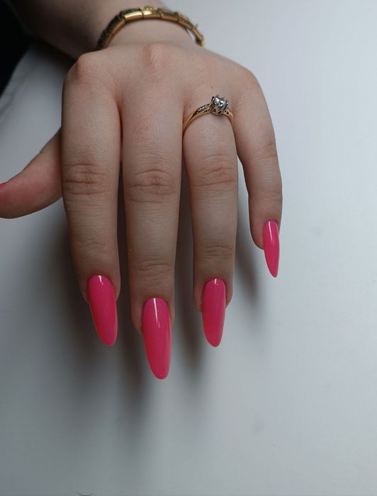 Manicure hybrydowy, żelowy, przedłużanie