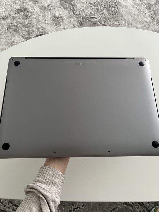 MacBook Pro 16 1TB терміново
