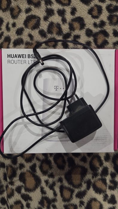 Router Huawei B528s-23a