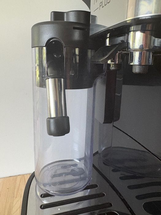 Ekspres De'Longhi Magnifica Plus ECAM 320.60.B | 4 mies. | Gwarancja, Karton