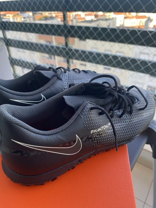 Chuteiras turf Nike phantom