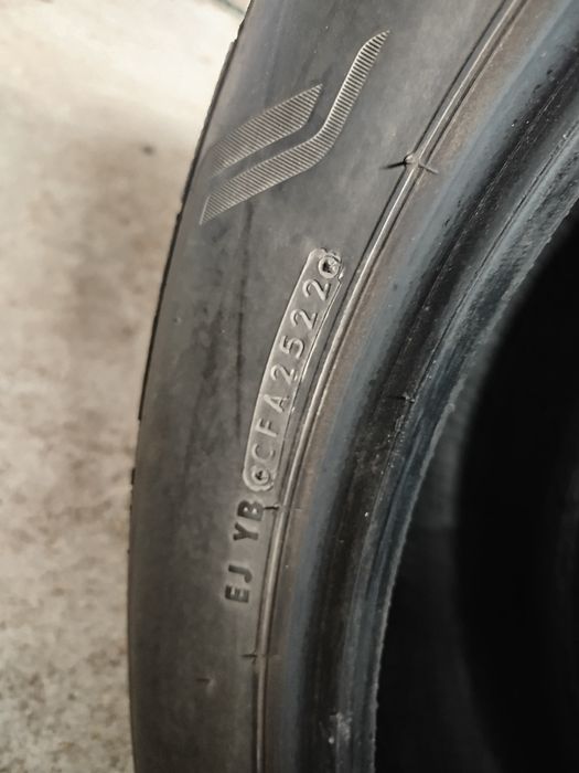 Opony Bridgestone alenza 235/50 R20  2022.
