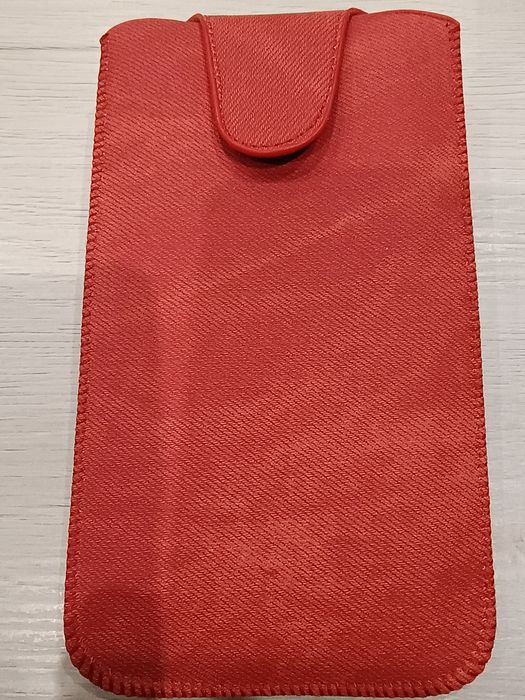 Etui uniwersalne na telefon