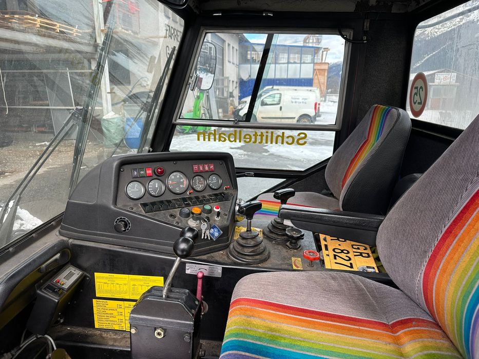 Ratrak Pisten Bully PB130D