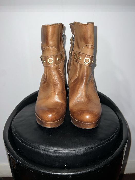 Botas de pele genuína