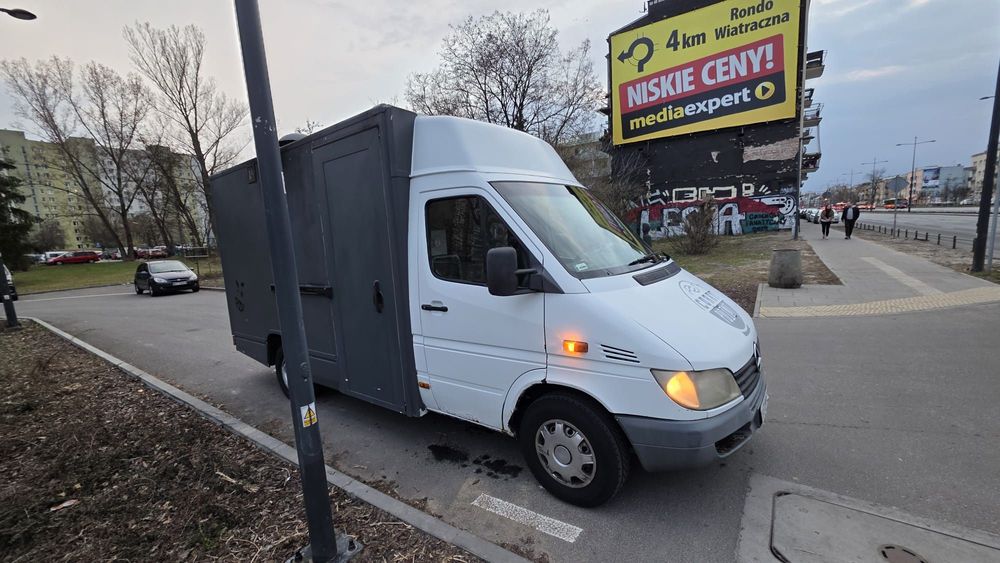 Mercedes-Benz Sprinter  Gastronomiczny   308  .Doprowadze pod adreses.