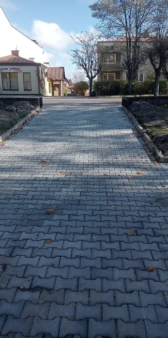 Ukladanie kostki brukowej
