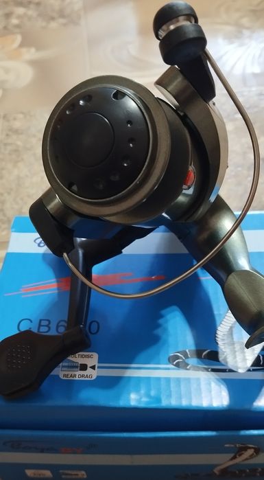 Катушка безинерционная  Kobra CB640