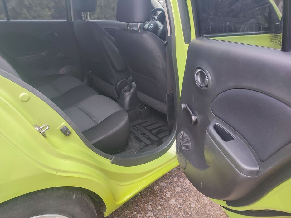 НИССАН МИКРА 2013г АВТОМАТ авто в отличном состоянии.