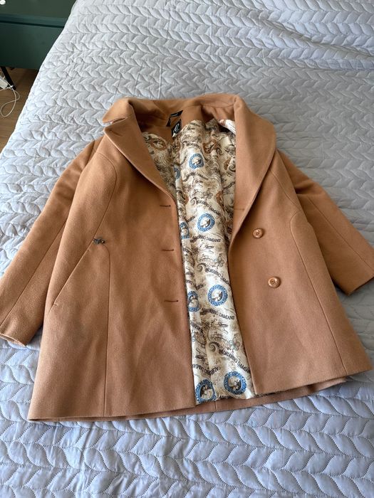 Płaszcz beżowy Adrianno