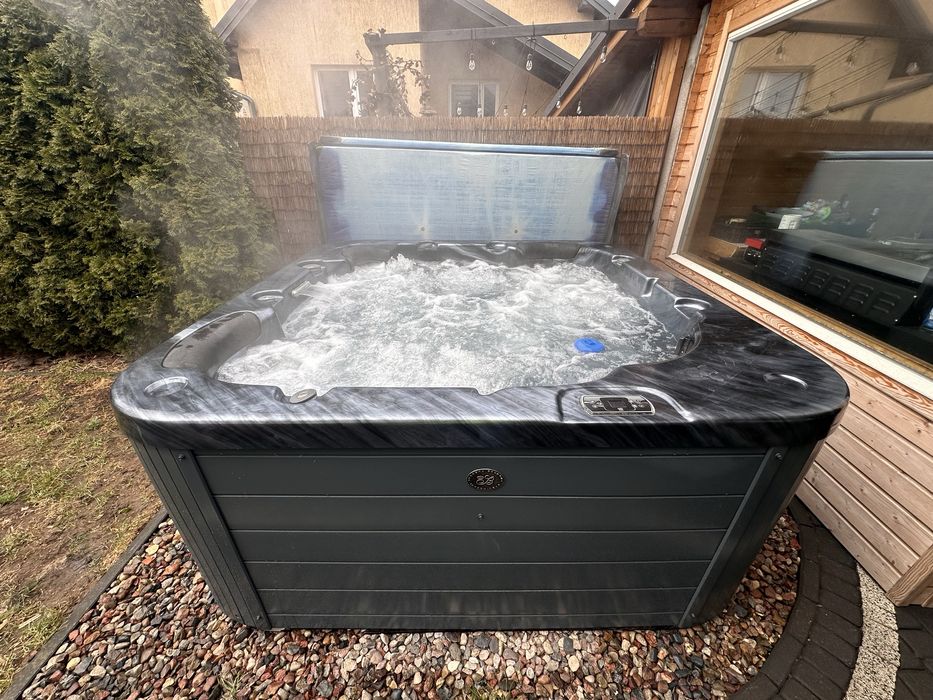 Jacuzzi Ogrodowe Svenska Bad Całoroczne