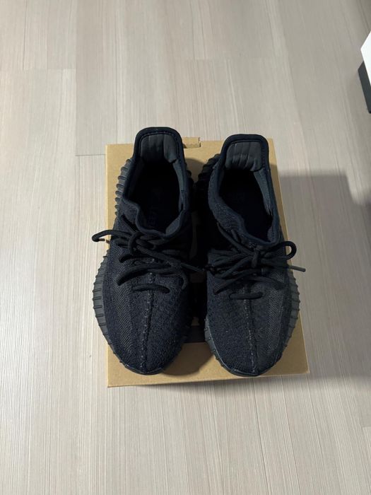 Buty Adidas YEEZY Boost 350 V2 roz 37 i 1/3