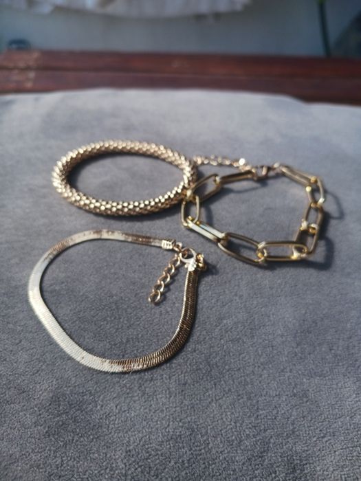 3 indas pulseiras douradas novas.
#pulseirasfemininas