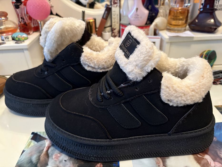 Zimowe mega ciepłe,wygodne ,nowe buty.r.37  na czasie !!!