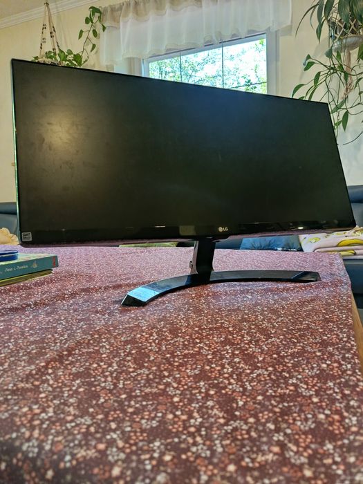 Monitor LG bardzo dobry stan