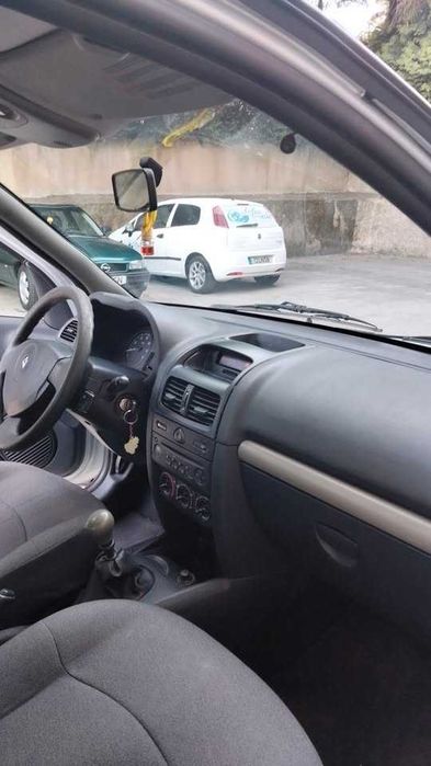 Renault Clio — fotografia 5